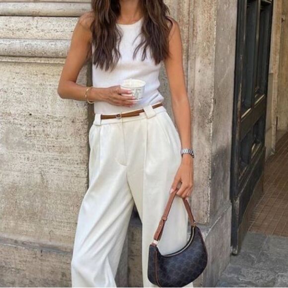 White sweater tank top - Picture 1 of 3